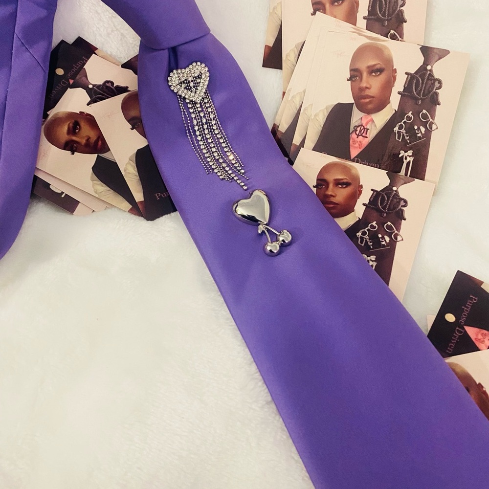 NWOT ☺️ Michael Kors Purple Tie with Rhinestone Accent